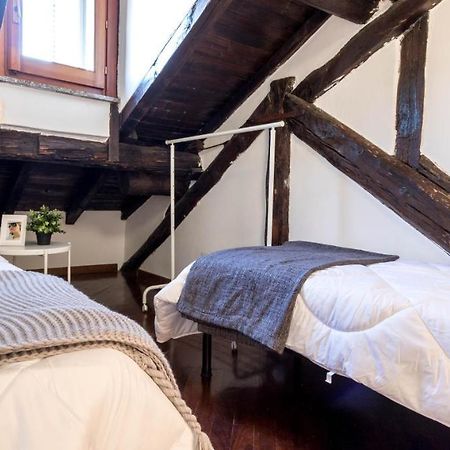 Ferienwohnung Altido Charming Flat For 6 In Historic Carrobbio Mailand Exterior foto