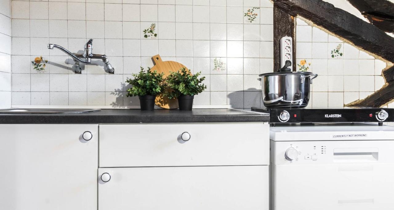 Ferienwohnung Altido Charming Flat For 6 In Historic Carrobbio Mailand Exterior foto