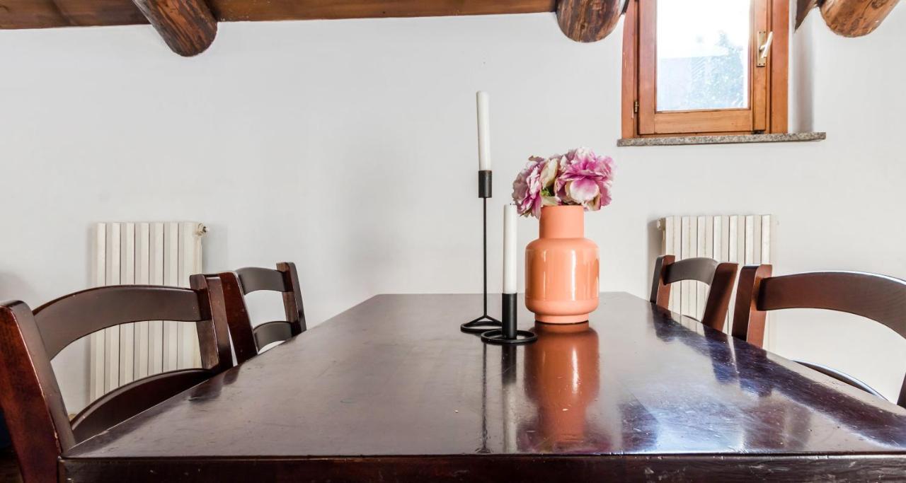 Ferienwohnung Altido Charming Flat For 6 In Historic Carrobbio Mailand Exterior foto